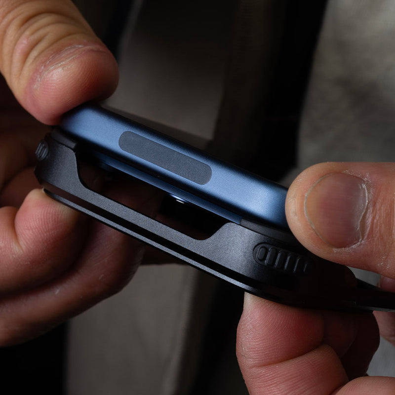 Load image into Gallery viewer, DANGO COVERT CASE FOR IPHONE 17 PRO MAX
