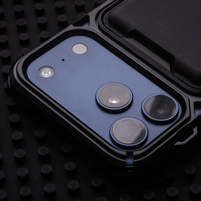 Load image into Gallery viewer, DANGO COVERT CASE FOR IPHONE 17 PRO MAX
