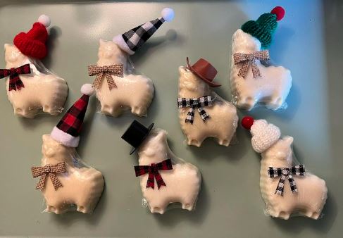 Load image into Gallery viewer, Decorative Alpaca Goat Milk Soap Figures
