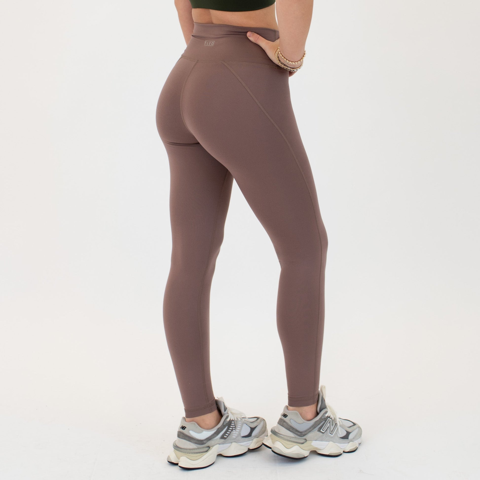 Charge Legging 25"- No Front Seam - Higher Rise - Skoutley Outdoors LLC