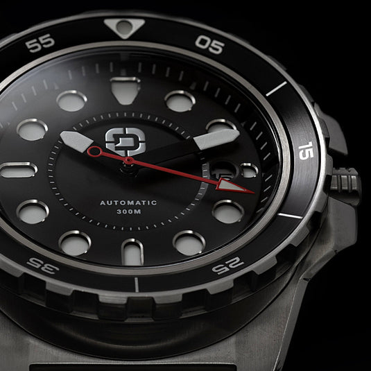 DV-02 - Automatic Dive Watch with Silicone Sport Strap
