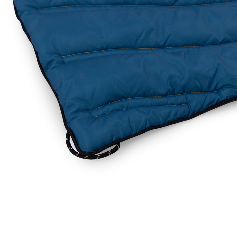 Load image into Gallery viewer, Aura Outdoor Puffer Blanket
