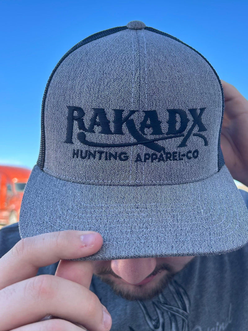 Load image into Gallery viewer, Everest Snapback Hat
