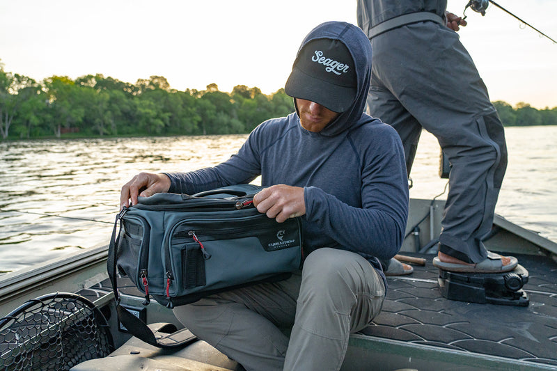 Load image into Gallery viewer, Largemouth 3.0 3700 Tackle Bag
