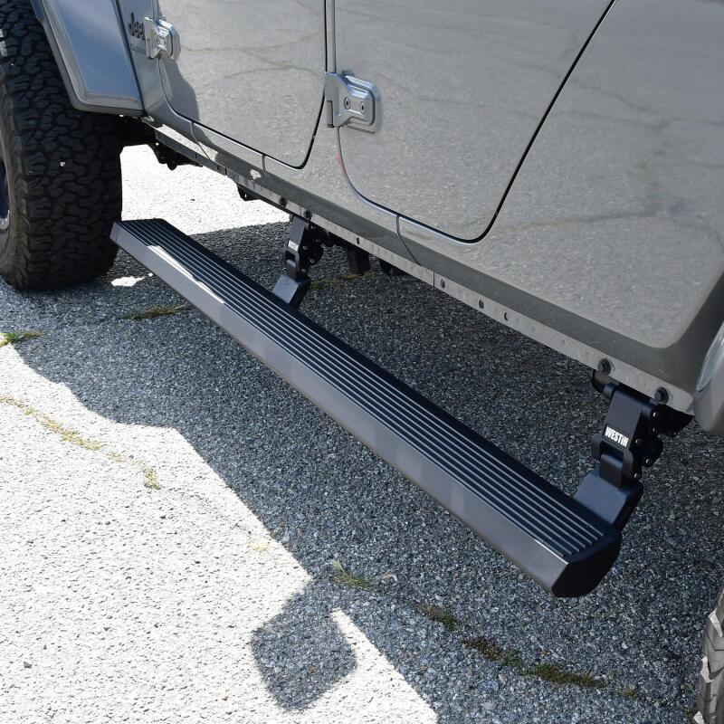 Load image into Gallery viewer, Westin 20-24 Jeep Gladiator Pro-e Running Boards - Tex. Blk
