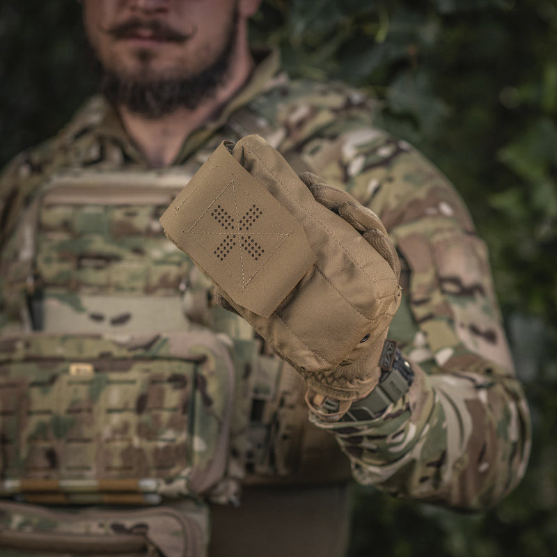 Load image into Gallery viewer, M-Tac Medical Pouch Vertical Small Elite
