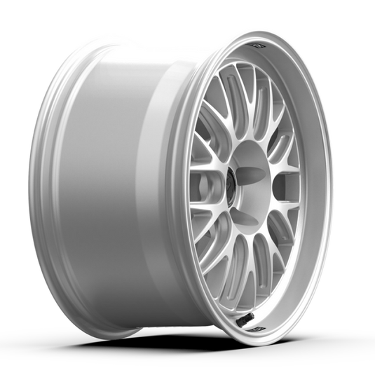 fifteen52 Holeshot RSR 20x9.5 5x120 22mm ET 72.56mm Center Bore Radiant Silver