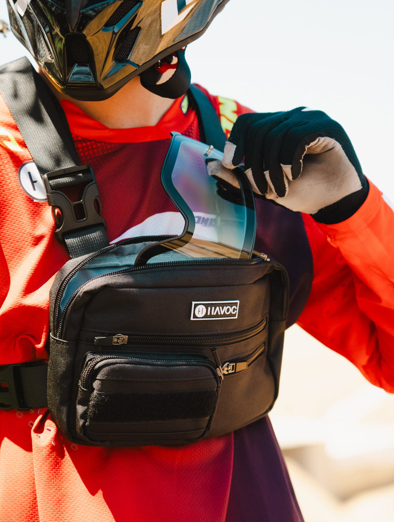 Load image into Gallery viewer, Havoc Chest Bag
