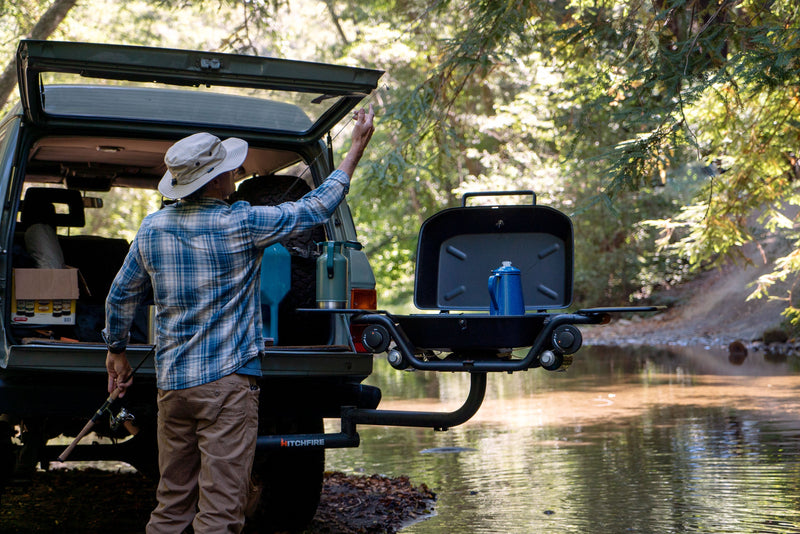Load image into Gallery viewer, Forge 15 Hitch-Mounted Propane Grill
