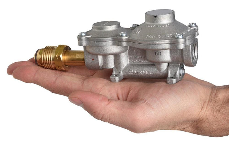 Load image into Gallery viewer, Flame King 2-Stage 150,000 BTU Propane LP Horizontal Super Compact Regulator
