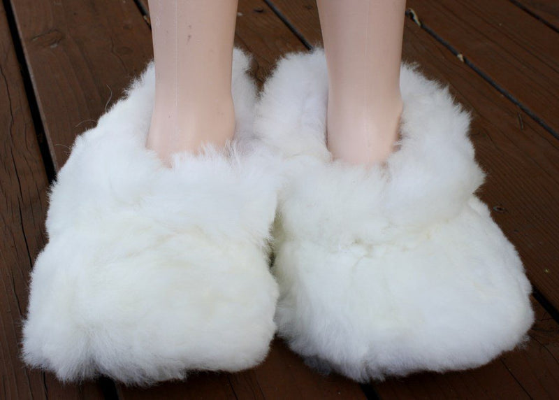 Load image into Gallery viewer, Fluffy Furry Fuzzy Alpaca Slippers

