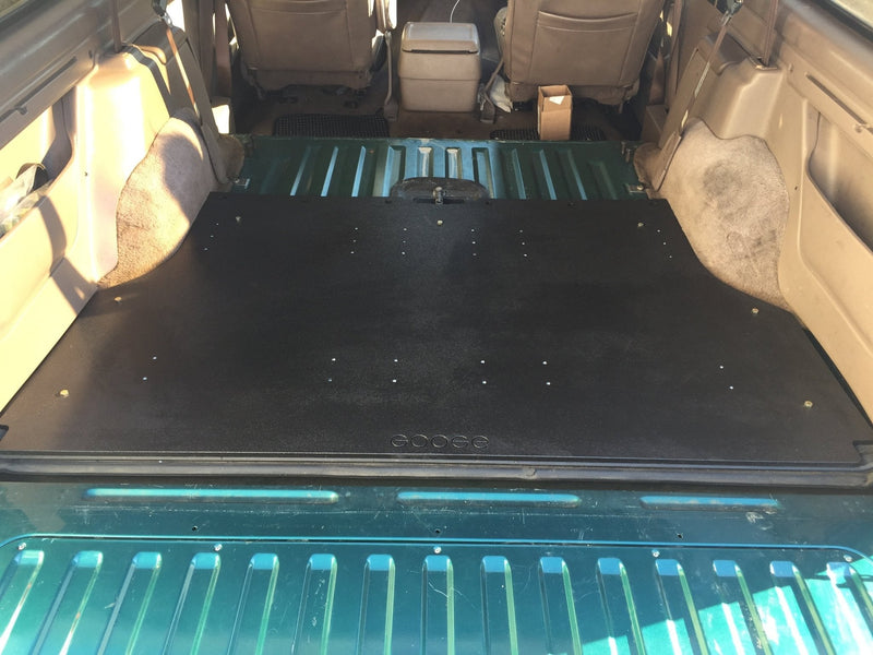 Load image into Gallery viewer, Ford Bronco 1992-1996 5th Gen. - Rear Plate System
