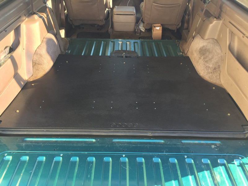 Load image into Gallery viewer, Ford Bronco 1992-1996 5th Gen. - Rear Plate System

