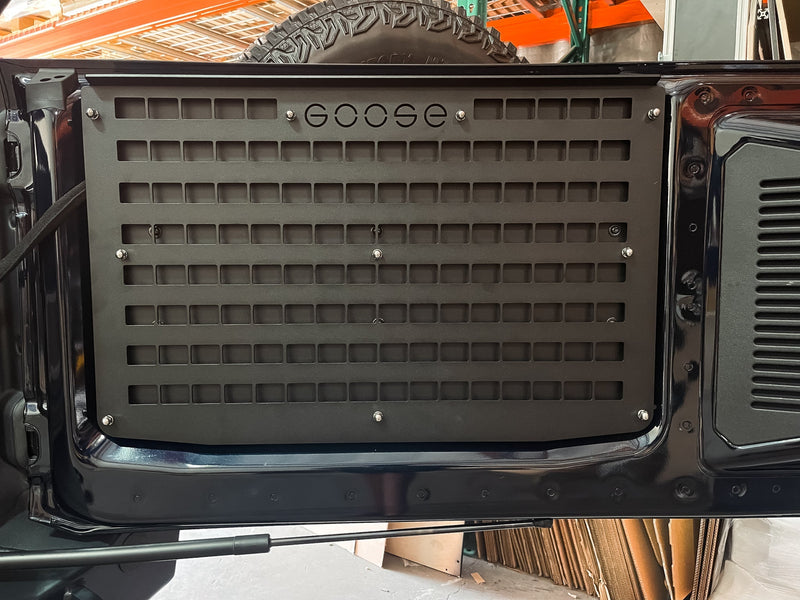 Load image into Gallery viewer, Ford Bronco 2021-Present 6 Gen. Tailgate Molle Panel
