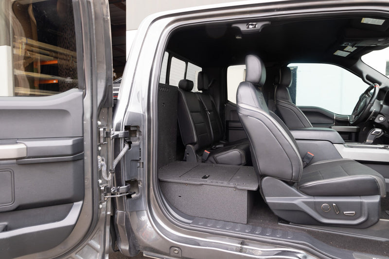 Load image into Gallery viewer, Ford Super Duty F250-F550 2017-Present 4th &amp; 5th Gen. Super Cab - Second Row Seat Delete Plate System

