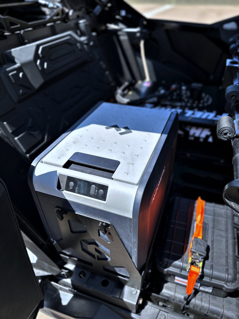 Load image into Gallery viewer, POLARIS TURBO R &amp; PRO R - DOMETIC COOLER MOUNT
