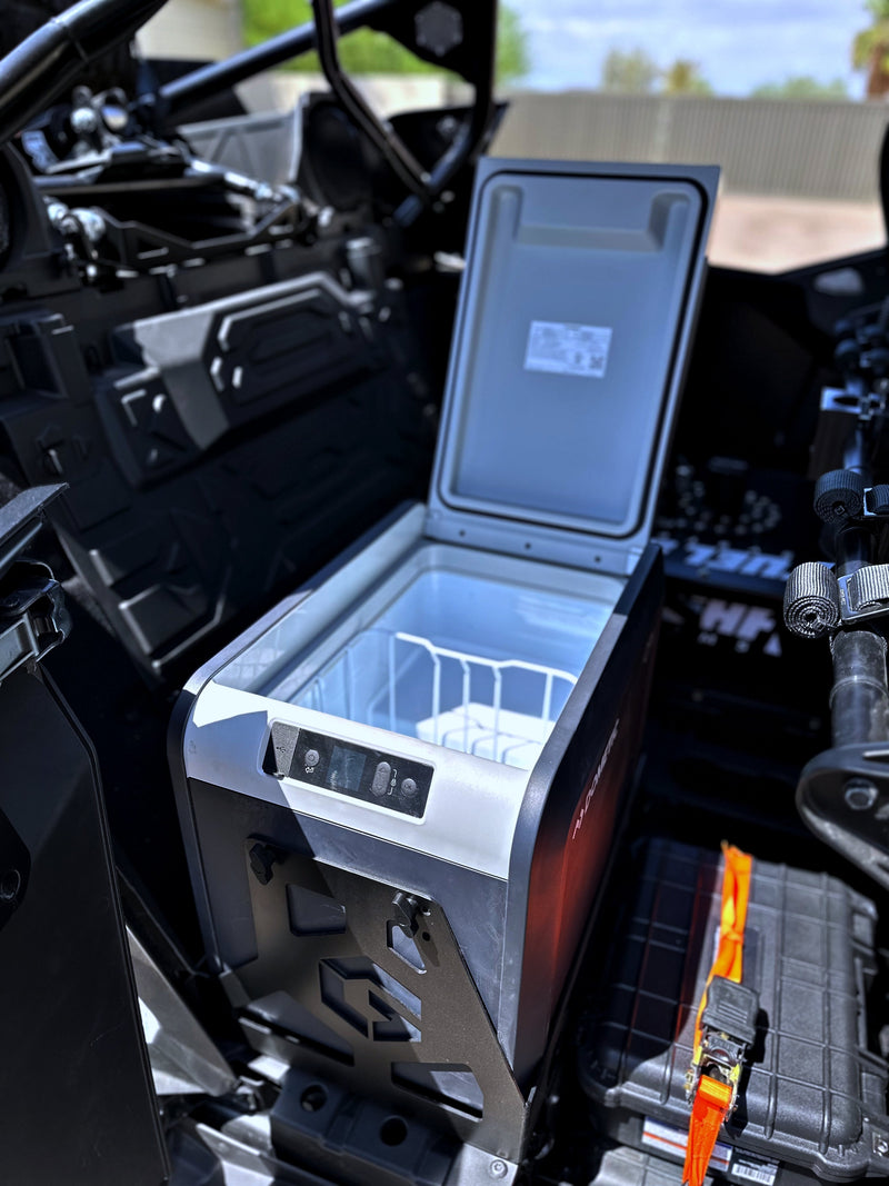 Load image into Gallery viewer, POLARIS TURBO R &amp; PRO R - DOMETIC COOLER MOUNT
