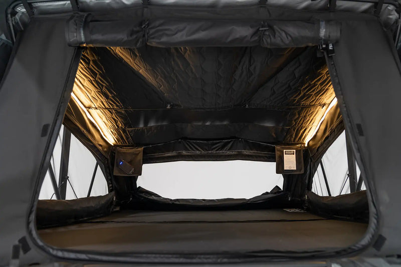 Load image into Gallery viewer, Free Spirit Recreation Nova King - Rooftop Tent
