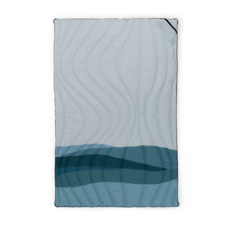 Load image into Gallery viewer, Aura Outdoor Puffer Blanket
