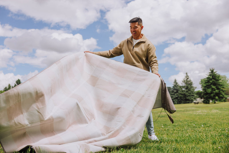 Load image into Gallery viewer, Blanket Tote XL Outdoor Picnic Blanket
