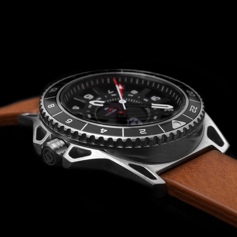 Load image into Gallery viewer, GMT-01 - Automatic GMT Watch with Italian Leather Strap
