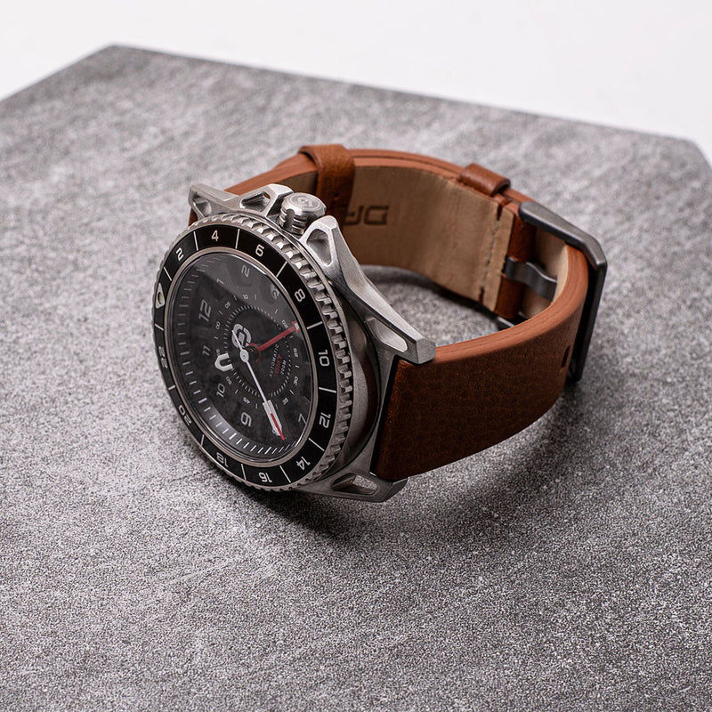 Load image into Gallery viewer, GMT-01 - Automatic GMT Watch with Italian Leather Strap
