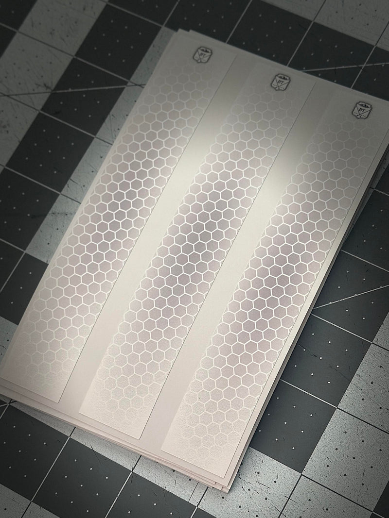 Load image into Gallery viewer, White Shadow Drop Honeycomb Arrow Wraps
