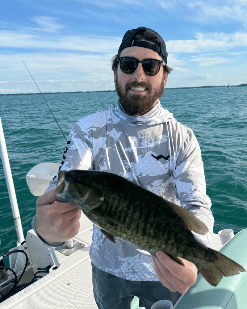 Load image into Gallery viewer, Hooded Helios Fishing Shirt with Gaiter
