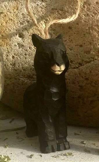 Load image into Gallery viewer, Hand-Carved Wooden Alpaca Ornaments
