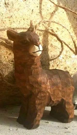 Load image into Gallery viewer, Hand-Carved Wooden Alpaca Ornaments
