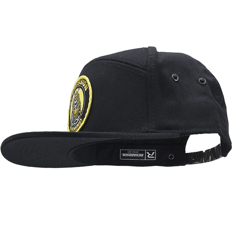 Load image into Gallery viewer, Submission Fishing Co. Trucker Hat

