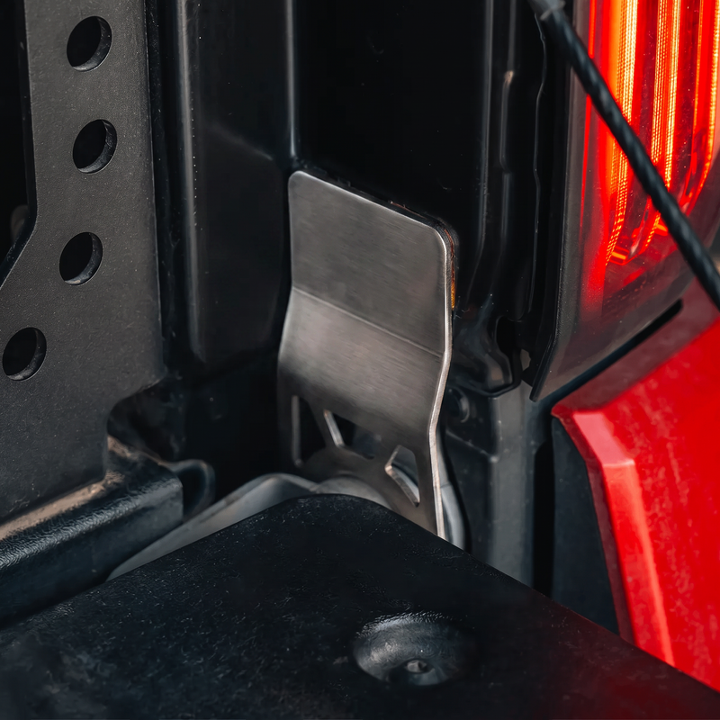 Load image into Gallery viewer, Tailgate Theft Protector for 2024+ Toyota Tacoma
