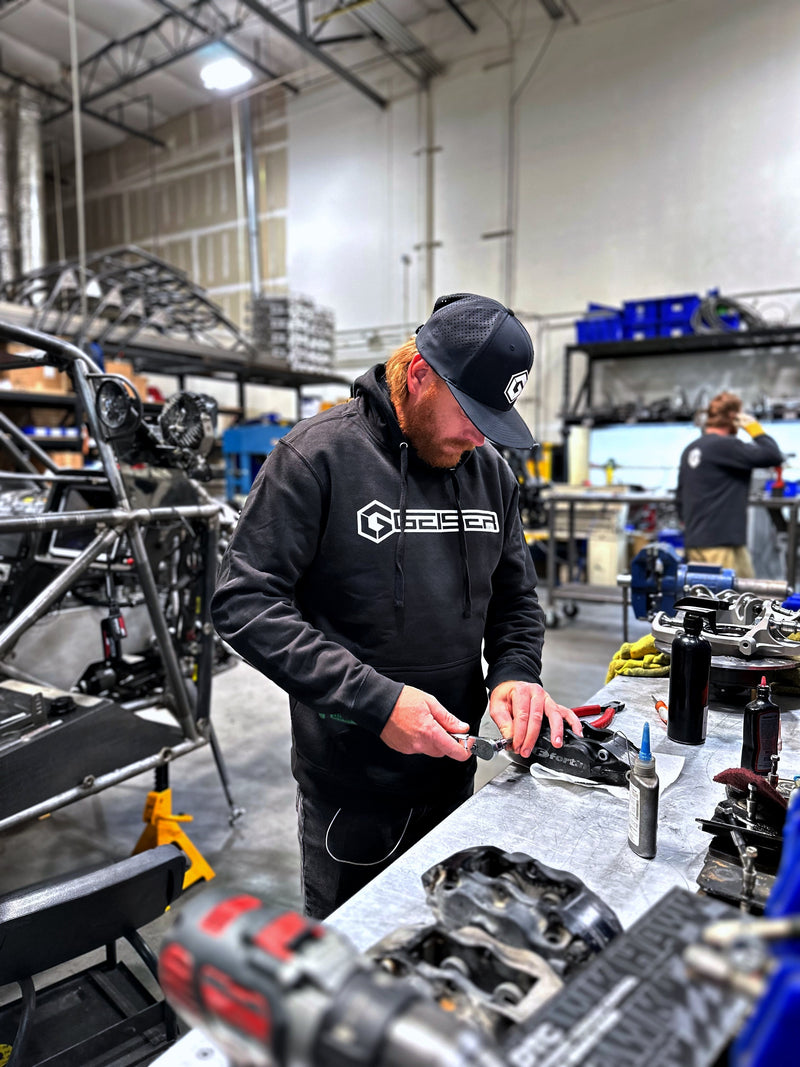 Load image into Gallery viewer, GEISER PERFORMANCE HOODIE
