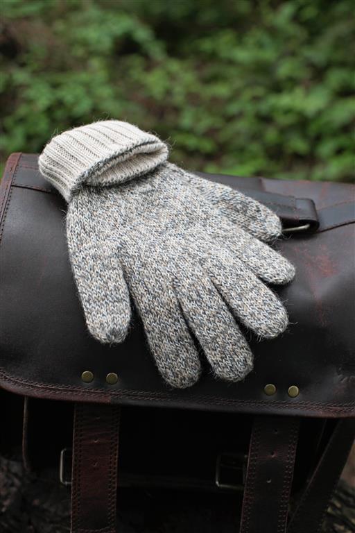 Load image into Gallery viewer, Iditarod 100% Alpaca Double-Thick Reversible Gloves
