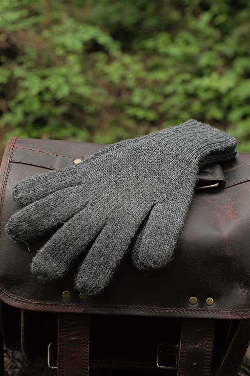Load image into Gallery viewer, Iditarod 100% Alpaca Double-Thick Reversible Gloves
