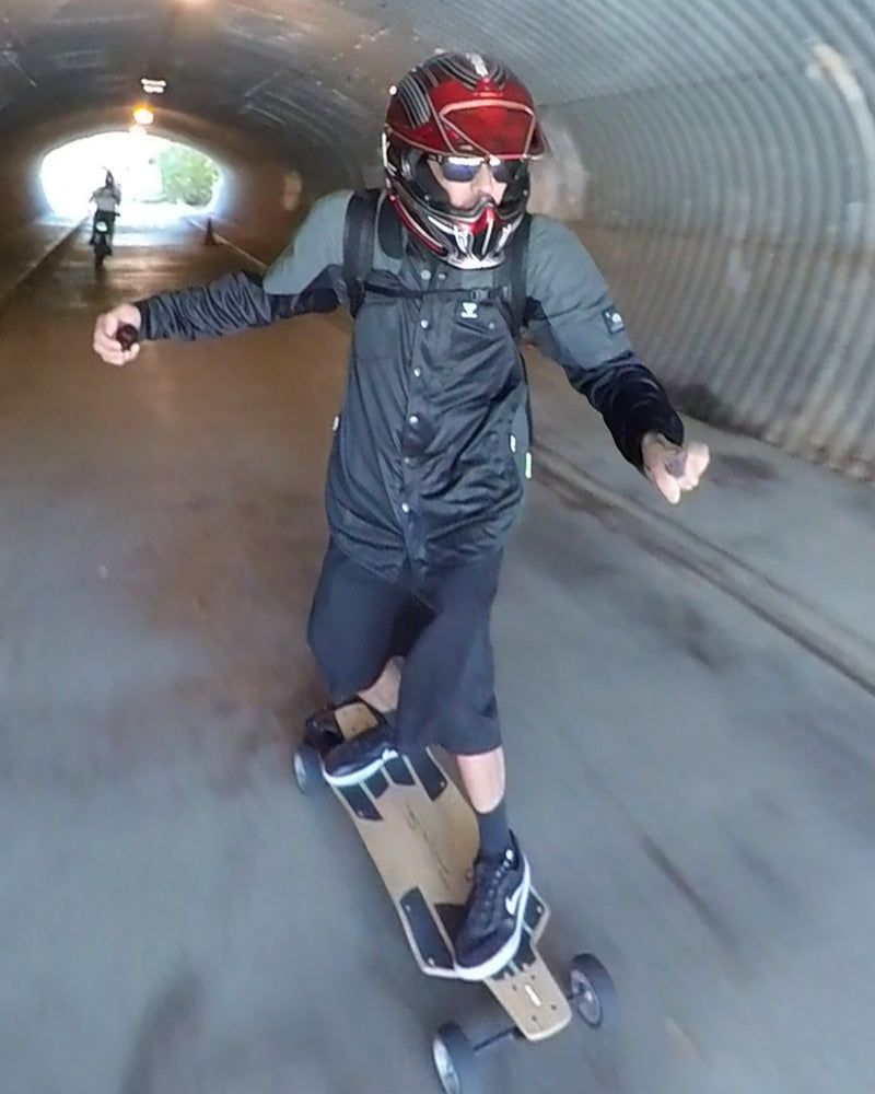 Load image into Gallery viewer, Ultra Reflective Shirt &quot;Twilight Titanium&quot; - Gray with Pads
