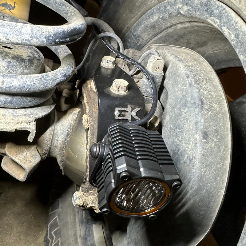 Load image into Gallery viewer, Toyota FJ80 Landcruiser Steerable Knuckle Pod Light Mounts (1990-1997)
