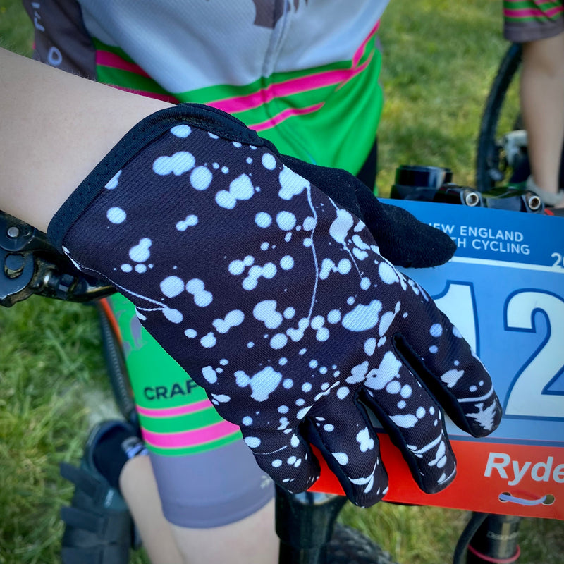 Load image into Gallery viewer, Splatter SendIt S2 Gloves - Black &amp; White (Final Sale)
