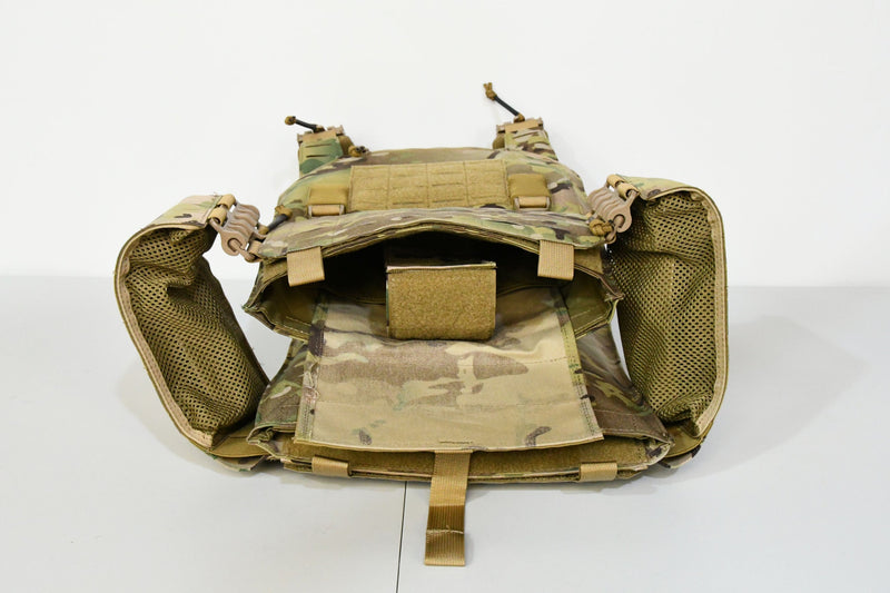 Load image into Gallery viewer, Redemption Tactical® "CRUSADER 2.0 XL” V4 Plate Carrier Vest with Side Cummerbund
