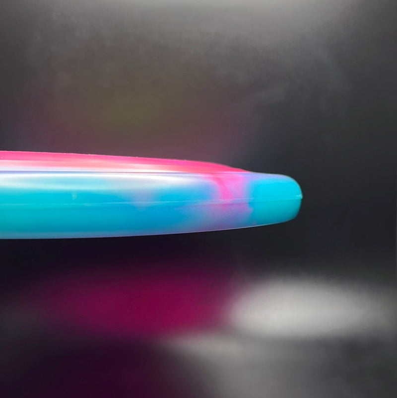 Load image into Gallery viewer, Glow Halo Champion Sonic - Garrett Gurthie Tour Series
