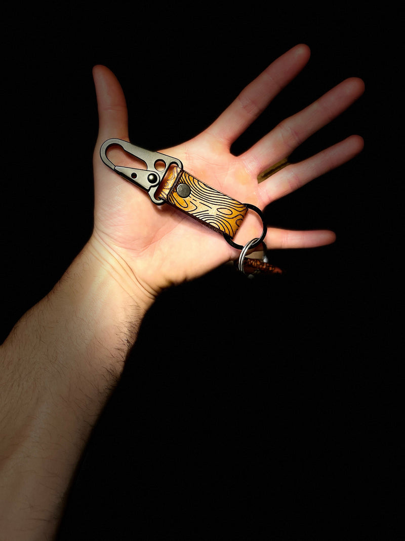 Load image into Gallery viewer, Leather Clip Keychain Handmade
