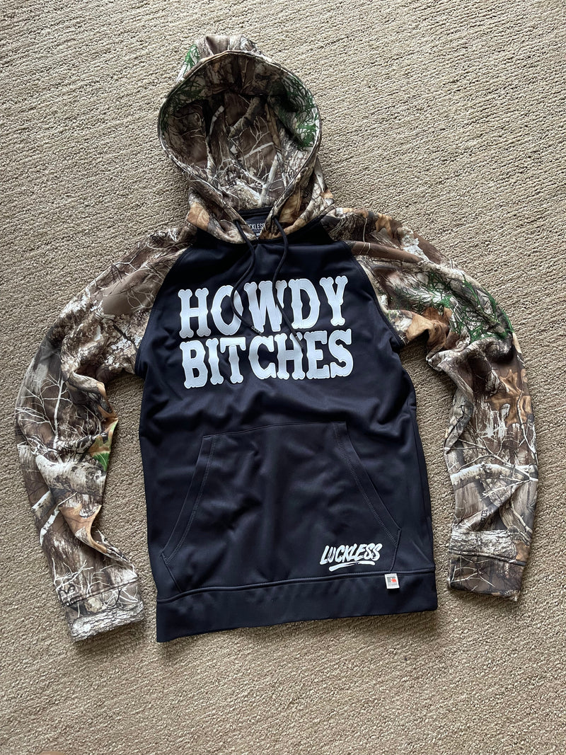 Load image into Gallery viewer, Howdy B*tches Realtree Blocked Hoodie
