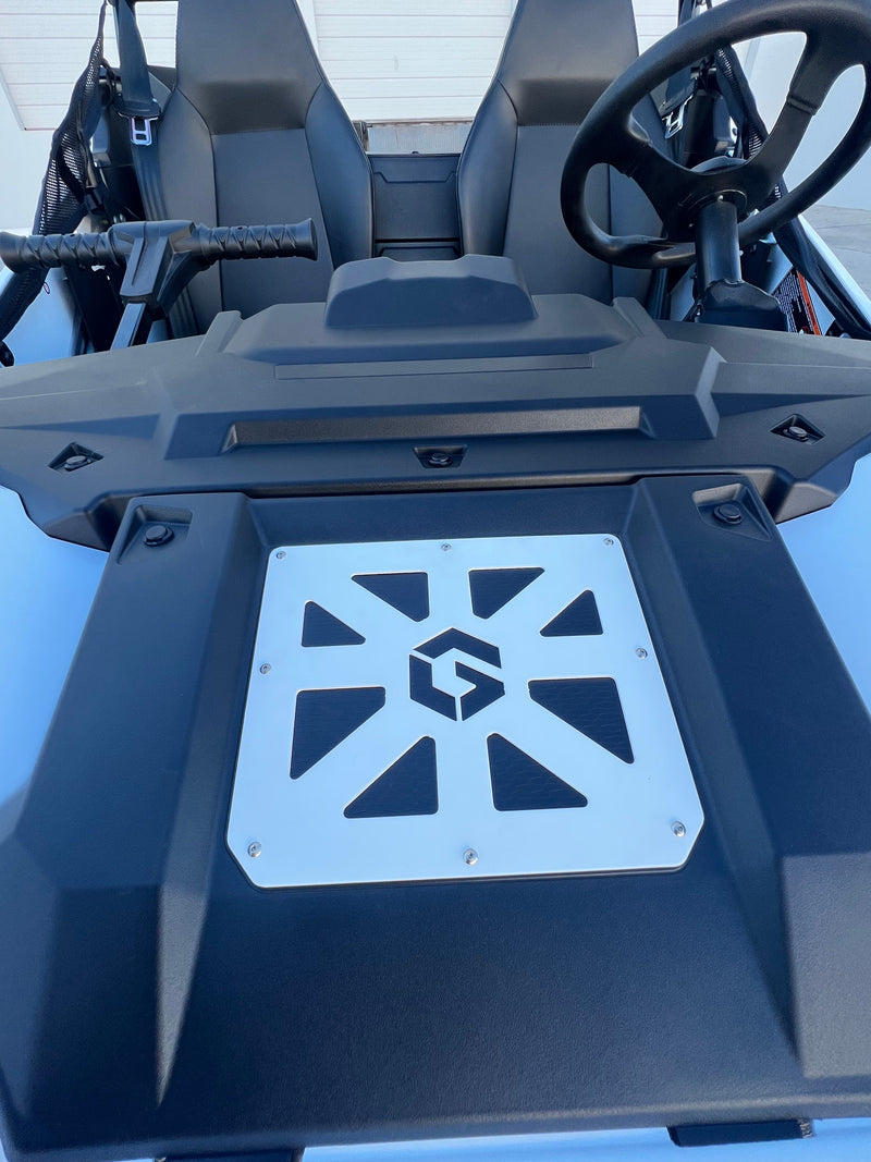 Load image into Gallery viewer, POLARIS RZR 200 - BONNET COVER
