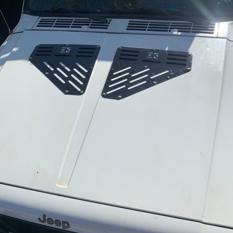 Load image into Gallery viewer, 1984-2004 Jeep Cherokee Grand Cherokee XJ ZJ WJ Universal Hood Vents
