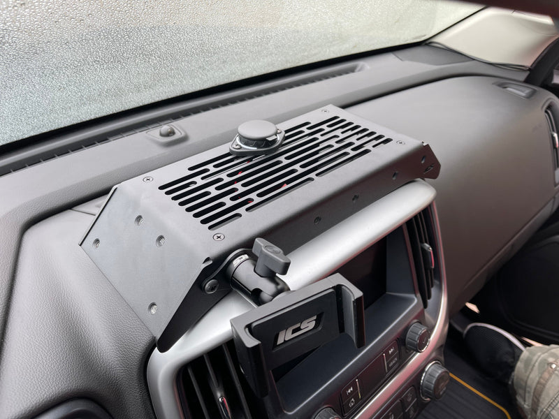 Load image into Gallery viewer, 2015-2023 Chevy Colorado/GMC Canyon Dash Mount (Bose compatible) kit
