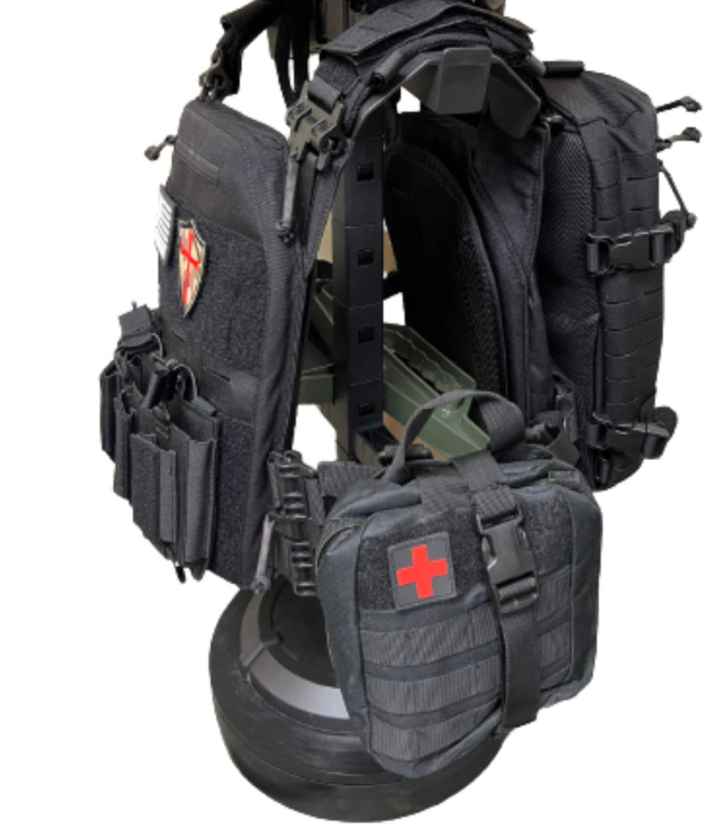 Load image into Gallery viewer, FULL KIT COMBO Crusader 2.0 XL Armor COMBO PACKAGE LIGHTWEIGHT LEVEL IV (2) 10x13.5 Front/Back Plates, Plate Carrier Bag, Medic Pouch
