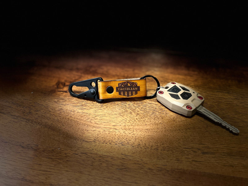 Load image into Gallery viewer, Leather Clip Keychain Handmade
