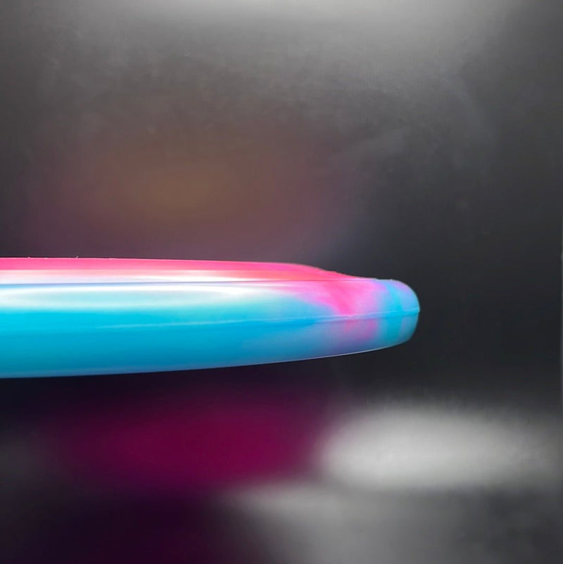 Load image into Gallery viewer, Glow Halo Champion Sonic - Garrett Gurthie Tour Series
