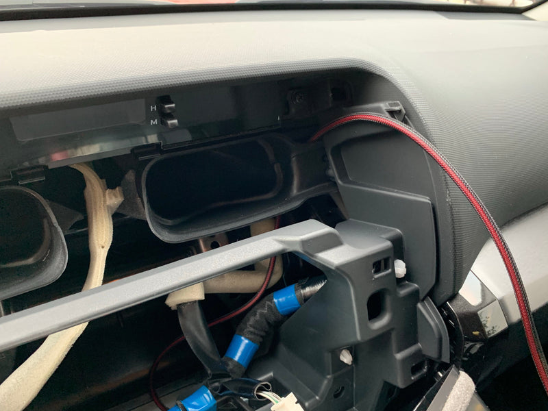 Load image into Gallery viewer, Toyota 4Runner/Lexus GX 460 USB Charger Mount
