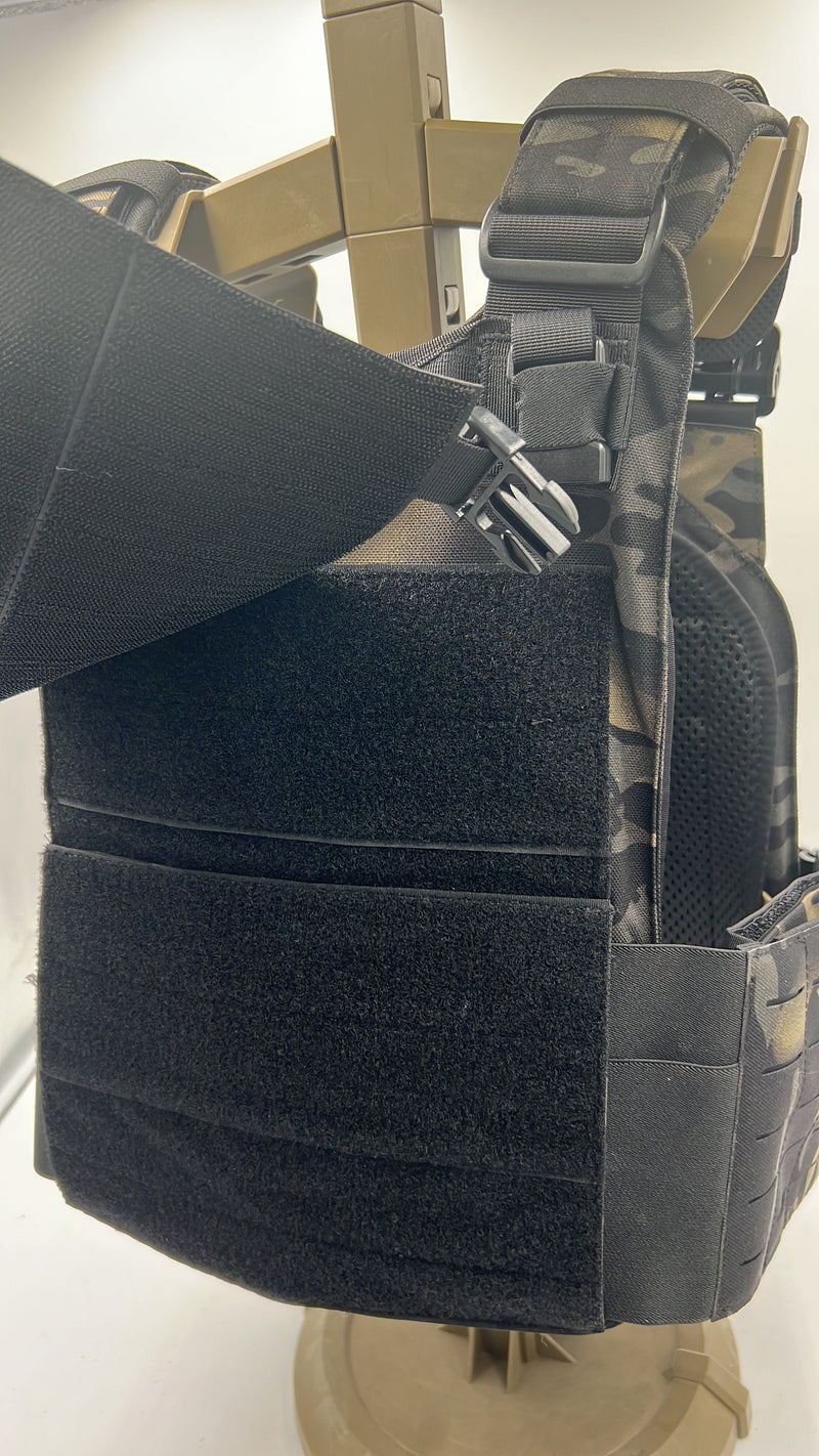 Load image into Gallery viewer, Redemption Tactical "CRUSADER 2.0"® V4 Vest

